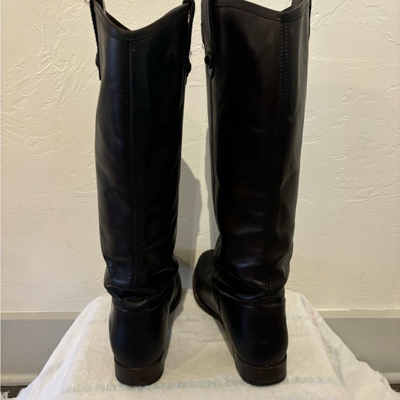 Frye Melissa knee-high leather riding boots, brown, size 8 wide calf. - Picture 4 of 8